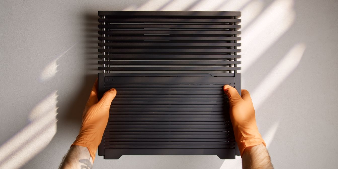 XiKii FF10 Side Panel